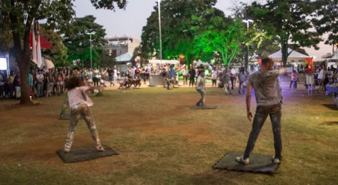 Grupo Omstrab trouxe para o Festival cenas da realidade da metrópole São Paulo com o espetáculo “Cidade”