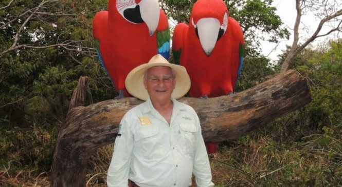 Seu Modesto: o fazendeiro que recuperou o lar das araras-vermelhas no Mato Grosso do Sul