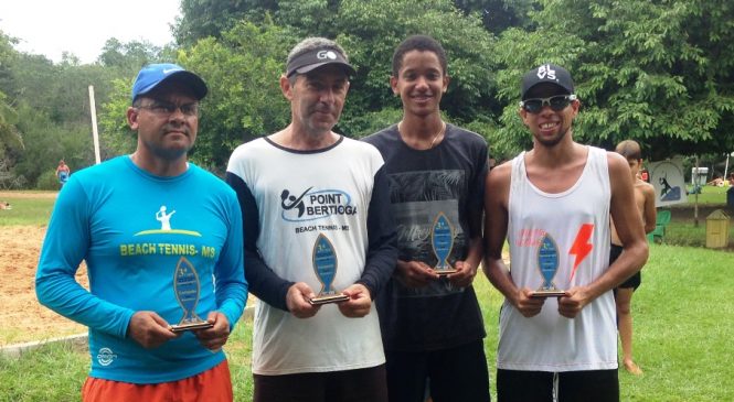 Final de Beach Tennis premia vencedores de cada categoria e melhores do ano em Bonito