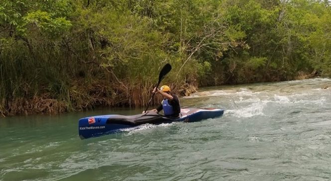 Bonito sedia etapa do Brasileiro de Canoagem Descida e Kayak Extremo