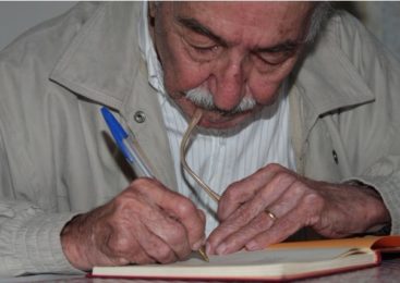 “101 Reinvenções para Manoel,” revisita e homenageia o poeta e será lançado na data de seu aniversário